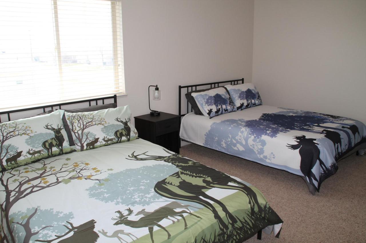 3 Queen Beds, 1 Twin Bed, 2 Rooms, 1 And A Half Bath, Self Check-In, Flexcation Equipped Idaho Falls Bagian luar foto