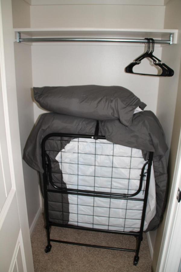 3 Queen Beds, 1 Twin Bed, 2 Rooms, 1 And A Half Bath, Self Check-In, Flexcation Equipped Idaho Falls Bagian luar foto
