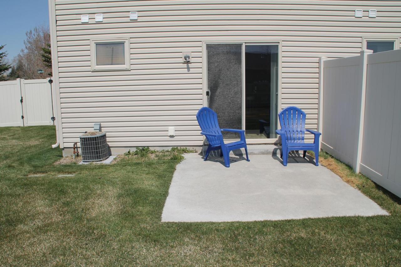 3 Queen Beds, 1 Twin Bed, 2 Rooms, 1 And A Half Bath, Self Check-In, Flexcation Equipped Idaho Falls Bagian luar foto